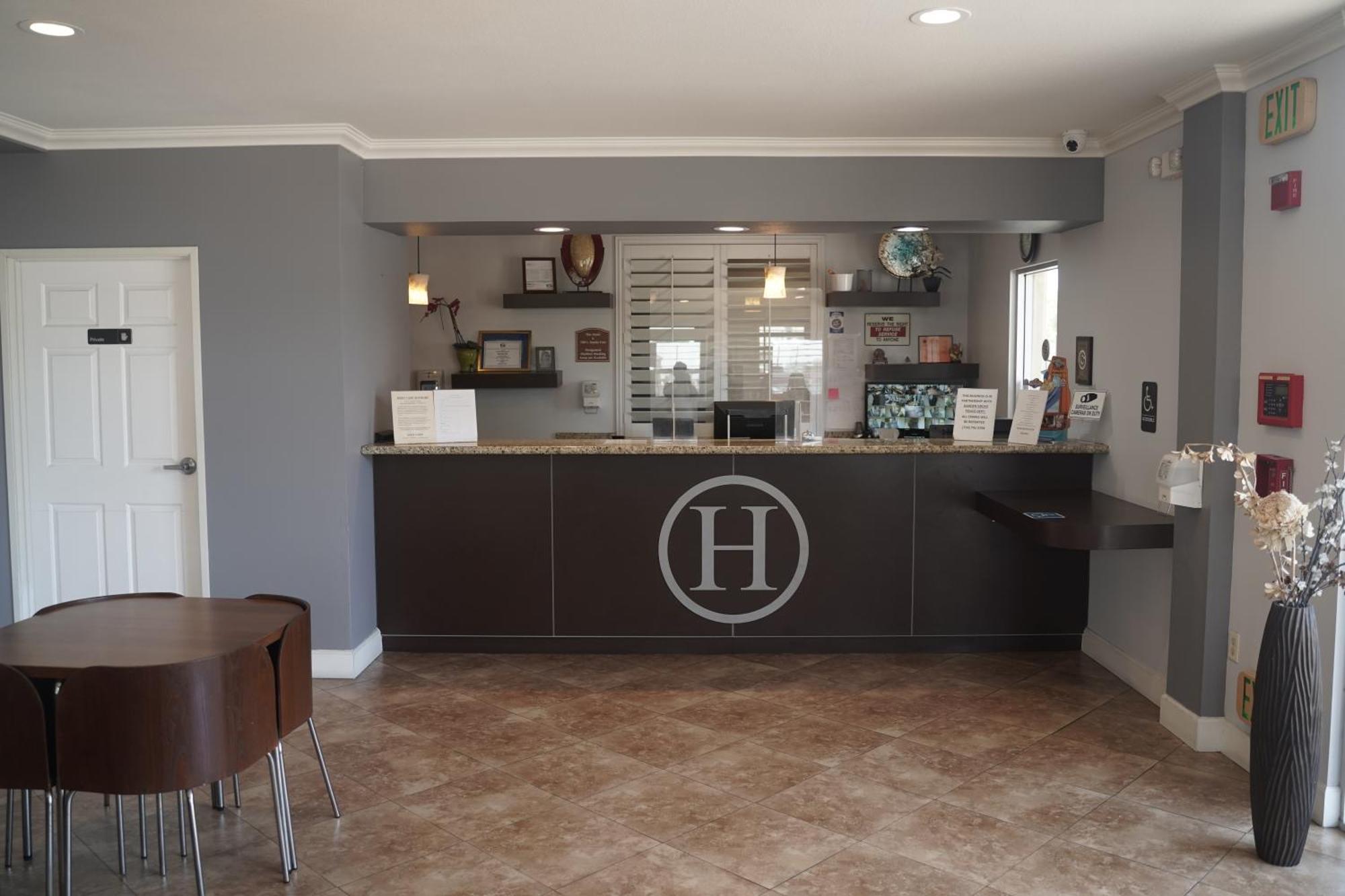 Harbor Inn & Suites Anaheim Buitenkant foto